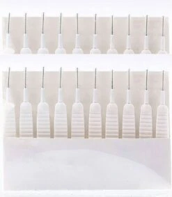 WiseGoods Luxe Set Brosses Pommeau De Douche - Anti-calcaire - Détartrant - Brosse Nettoyant Calcaire - Accessoires De Vêtements Pour Bébé De Salle De Bain - Ragers - 20pcs