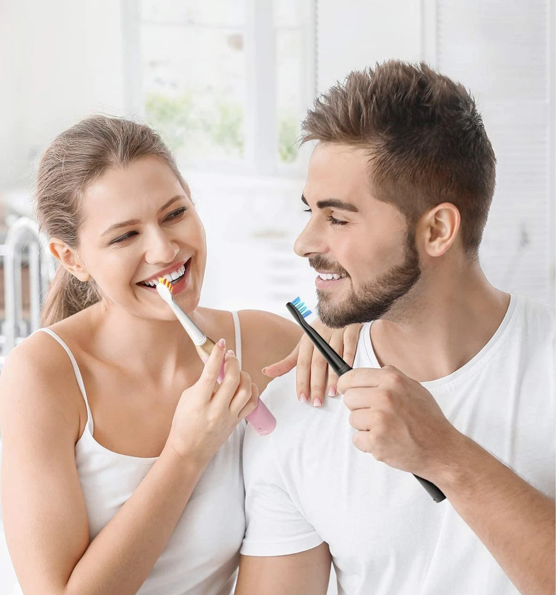 Brosse à Dents électrique ClearChoice - Rose - Rechargeable Par USB - Times - 8 Têtes De Brosse - 5 Positions 2 Brosse à Dents électrique ClearChoice - Rose - Rechargeable Par USB - Times - 8 Têtes De Brosse - 5 Positions – Image 2