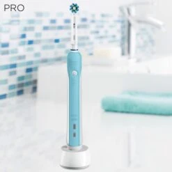 Oral B Oral-B PRO 700 CrossAction Adulte Brosse à Dents Rotative Oscillante Bleu, Blanc -Dentaires Appareils Magasin 1200x1200 116