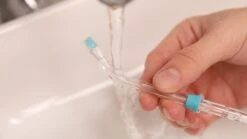 Hydropulseur Cecotec - Grande Capacité - 7 Embouts - Élimine La Plaque Dentaire - Irrigateur Dentaire Tartre - Waterpik -Dentaires Appareils Magasin 1200x675 5