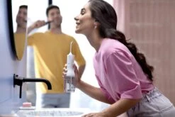 Philips Sonicare 9000 Diamond Clean Wit (HX9911/27) + Power Flosser 3000 Oral Irrigator Wit (HX3806/31) - Brosse à Dents électrique Et Soie Dentaire -Dentaires Appareils Magasin 1200x800 3