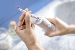 Philips Sonicare 9000 Diamond Clean Wit (HX9911/27) + Power Flosser 3000 Oral Irrigator Wit (HX3806/31) - Brosse à Dents électrique Et Soie Dentaire -Dentaires Appareils Magasin 1200x800 9