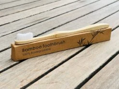 Quatre Brosses à Dents En Bamboe Durables - Pack Familial - Conception De Brosse Uniek - 100 % Eco- Quatre Couleurs Différentes -Dentaires Appareils Magasin 1200x899 3