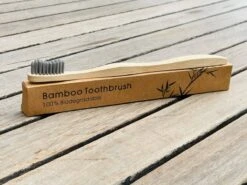 Quatre Brosses à Dents En Bamboe Durables - Pack Familial - Conception De Brosse Uniek - 100 % Eco- Quatre Couleurs Différentes -Dentaires Appareils Magasin 1200x899 5