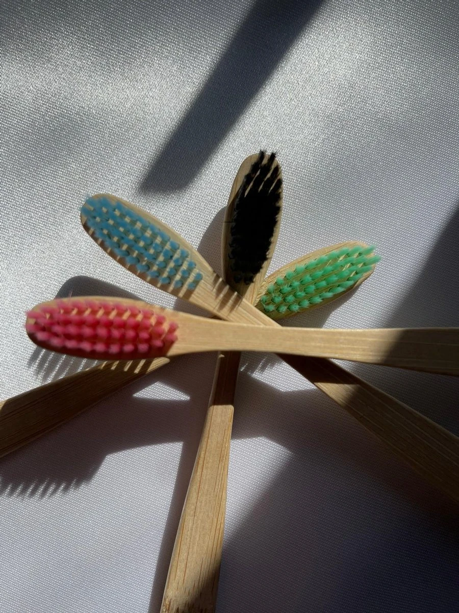 Ensemble De Brosses à Dents En Bamboe 4 Pièces - Brosse à Dents - Hygiène Bucco-dentaire - Durable - Sans Plastique - Bambou - 3 Ensemble De Brosses à Dents En Bamboe 4 Pièces - Brosse à Dents - Hygiène Bucco-dentaire - Durable - Sans Plastique - Bambou - – Image 3